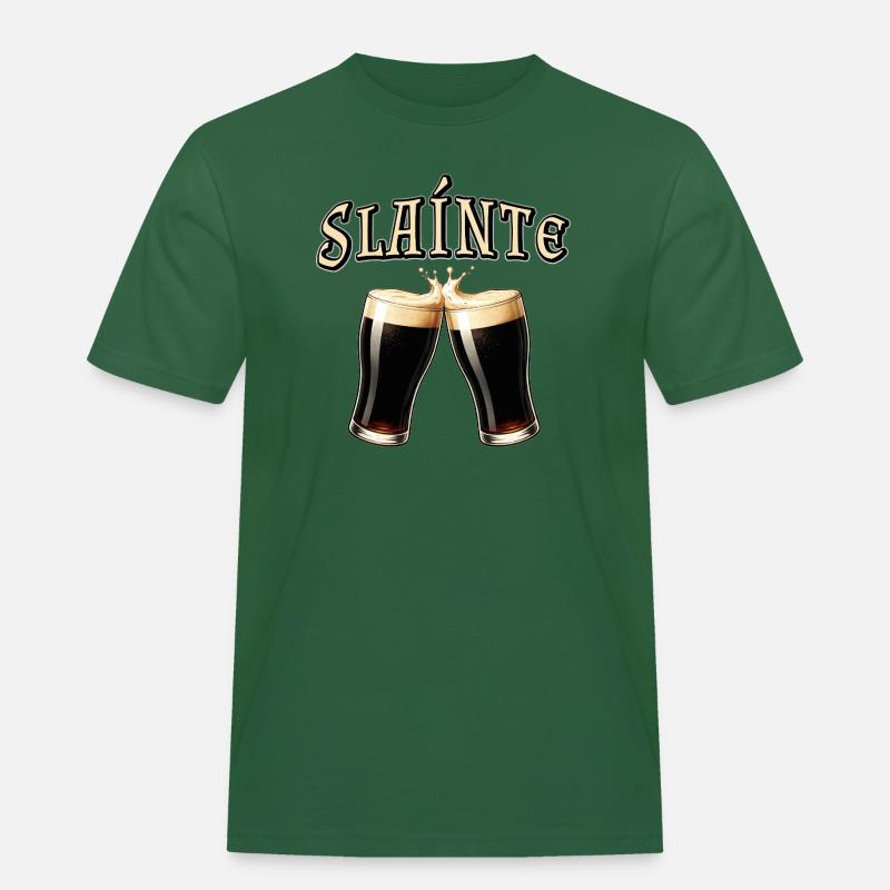 Sláinte - Irischer Trinkspruch mit Bier - Männer Workwear T-Shirt - Flaschengrün