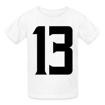 13 - Kinder T-Shirt von Russell - Weiß - Vorne - AI Model Kid Male (0cm)