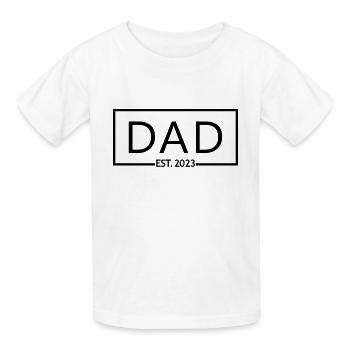 Dad Est. 2023, Dad To Be, Pregnancy Announcement - Kids T-Shirt by Russell - white - Front - AI Model Kid Male (0cm)