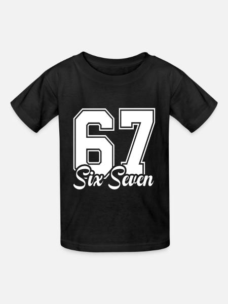 67 - Six Seven 6-7 SixSeven - Kinder T-Shirt von Russell - Schwarz