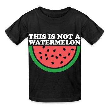 THIS IS NOT A WATERMELON - T-shirts Russell Enfant - noir - Devant - AI Model Kid Male (0cm)