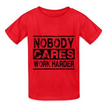 Work Harder - Kinder T-Shirt von Russell - Rot - Vorne - AI Model Kid Male (0cm)