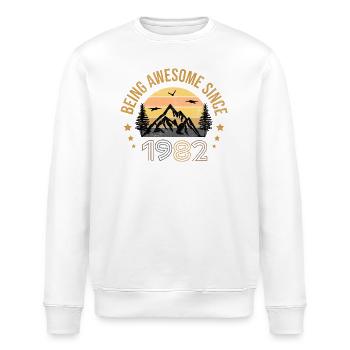 Being Awesome Since 1982 - Geschenkidee - Stanley/Stella Unisex Bio-Sweatshirt ROLLER - Weiß - Vorne - Nik (191cm)