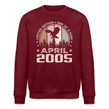 Unvergleichlich seit April 2005, 19-jähriges Jubiläum - Stanley/Stella Unisex Bio-Sweatshirt ROLLER - Burgunderrot - Vorne - Nik (191cm)