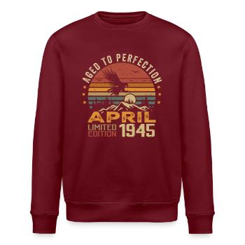 Unvergleichliches Geburtstagsgeschenk seit April 1945 - Stanley/Stella Unisex Bio-Sweatshirt ROLLER - Burgunderrot - Vorne - Nik (191cm)