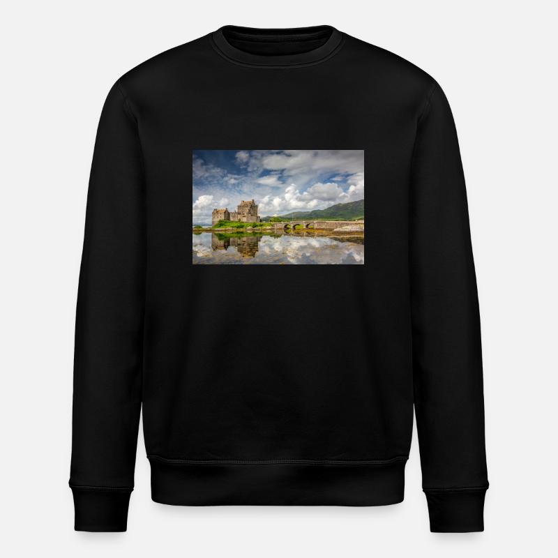 Scotland Eilean Donan Castle - Stanley/Stella ROLLER Unisex Organic Sweatshirt - black