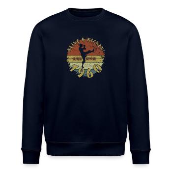 65. Geburtstag Alive and kickin since 04/1960 - Stanley/Stella Unisex Bio-Sweatshirt ROLLER - Navy - Vorne - Nik (191cm)