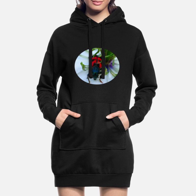 Der Bienenkäfer oder Bienenwolf ist ein Räuber Hoodie-Kleid