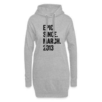 10 ans épiques depuis mars 2013 10e anniversaire - Sweat-shirt à capuche long Femme - gris chiné - Devant