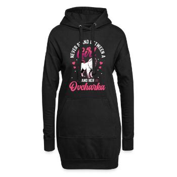 Fille et son Ovcharka Caucasian Ovcharka - Sweat-shirt à capuche long Femme - noir - Devant