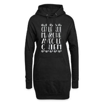 celle qui marche avec le chien - Sweat-shirt à capuche long Femme - noir - Devant