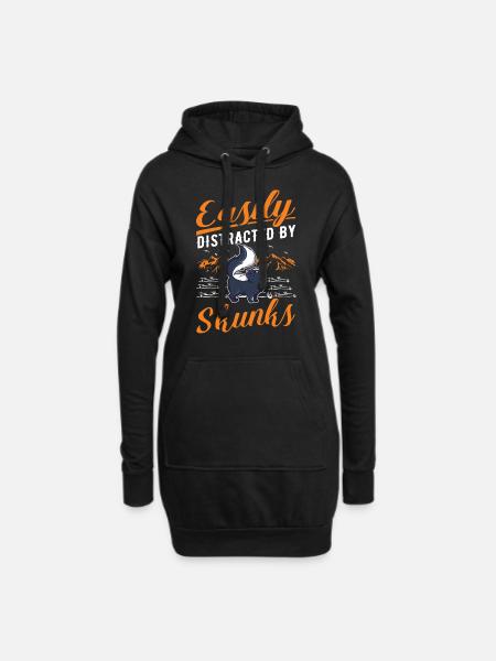 Easily distracted by Skunks Stinktier - Hoodie-Kleid - Schwarz
