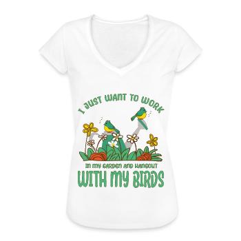 Birdwatcher In My Garden And Hangout With My Birds - Women's Vintage T-Shirt - white - Front - Danielle (179cm)