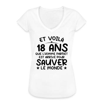 18 ans Cadeau anniversaire 18 ans Homme - T-shirt vintage Femme - blanc - Devant - Danielle (179cm)