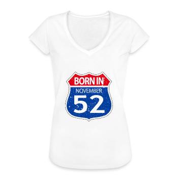 Født i november 1952 - Dame vintage T-shirt - hvid - Foran - Danielle (179cm)