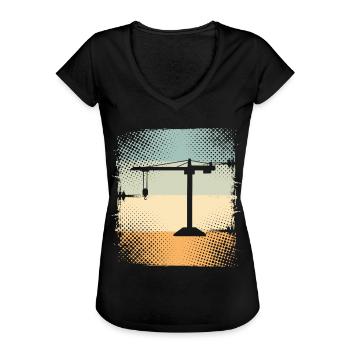 Kran - Frauen Vintage T-Shirt - Schwarz - Vorne - Danielle (179cm)