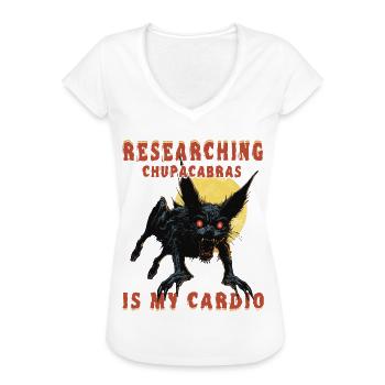 „Chupacabras Zu Erforschen Ist Mein Cardio“ - Frauen Vintage T-Shirt - Schwarz - Vorne - Danielle (179cm)