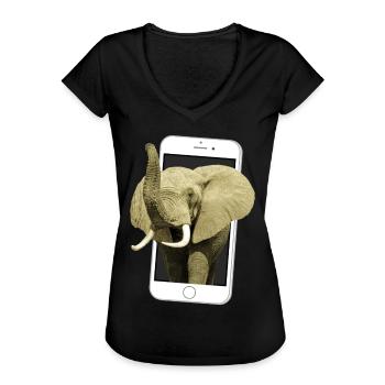 Smartphone with elephant - Elephant in Africa - Women's Vintage T-Shirt - black - Front - Danielle (179cm)