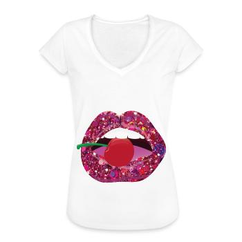 Kiss me on the cherry - Women's Vintage T-Shirt - black - Front - Danielle (179cm)