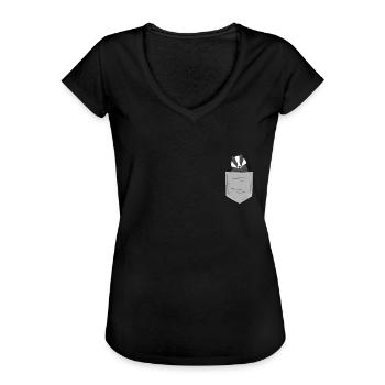 Blaireau dans la poche de la poitrine - T-shirt vintage Femme - noir - Devant - Danielle (179cm)