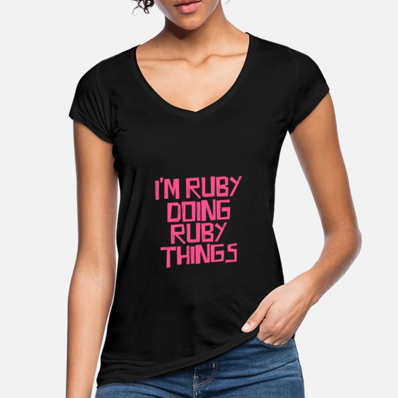 Je suis Ruby en train de faire des choses Ruby T-shirt vintage Femme