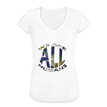 we are all humans weltkugel - Frauen Vintage T-Shirt - Schwarz - Vorne - Danielle (179cm)