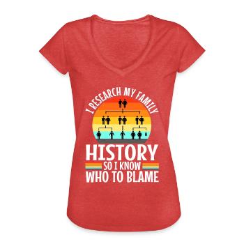 Je fais des recherches sur l’histoire de ma famille - T-shirt vintage Femme - rouge chiné - Devant - Danielle (179cm)