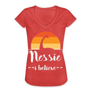 Loch Ness Monster - Nessie - Vintage - Women's Vintage T-Shirt - heather red - Front - Danielle (179cm)