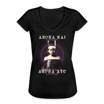 Aroha Mai, Maori Liebe Sprichwort Design, NZ Kiwi - Frauen Vintage T-Shirt - Schwarz - Vorne - Danielle (179cm)