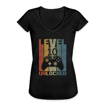 Level 10 Unlocked Gamer 10 years of gamers - Women's Vintage T-Shirt - black - Front - Danielle (179cm)