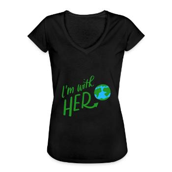 I am with her planet earth day shirt - Frauen Vintage T-Shirt - Schwarz - Vorne - Danielle (179cm)