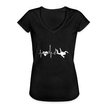Skydiving Skydiving Heartbeat - Women's Vintage T-Shirt - black - Front - Danielle (179cm)