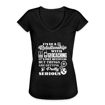 Geocaching Ich bin in einer Beziehung mit Geocaching - Frauen Vintage T-Shirt - Schwarz - Vorne - Danielle (179cm)