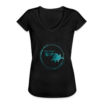 The sea is vitamin C - Women's Vintage T-Shirt - black - Front - Danielle (179cm)