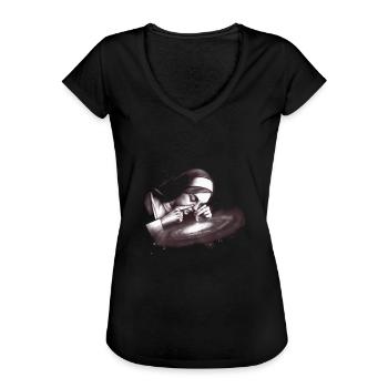 L’art d’une religieuse rencontre la controverse - T-shirt vintage Femme - noir - Devant - Danielle (179cm)