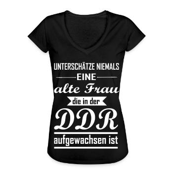 DDR Nicki alte Frau - Frauen Vintage T-Shirt - Schwarz - Vorne - Danielle (179cm)