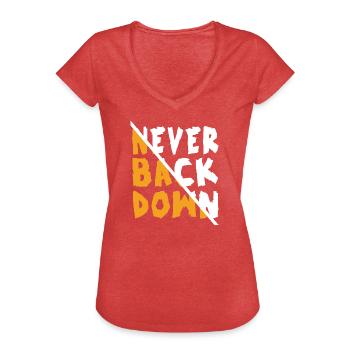Never Back Down Design - Women's Vintage T-Shirt - heather red - Front - Danielle (179cm)