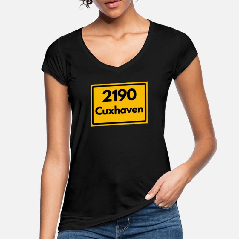 OLD POSTCODE POSTCODE RETRO 2190 CUXHAVEN NORDSEE Women's Vintage T-Shirt