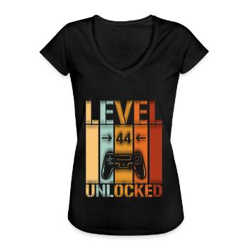 44th Birthday Level 44 unlocked - Women's Vintage T-Shirt - black - Front - Danielle (179cm)