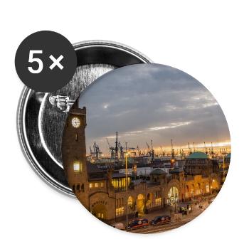 Landungsbrücken am Abend - Affiche - Lot de 5 grands badges (56 mm) - blanc - Devant