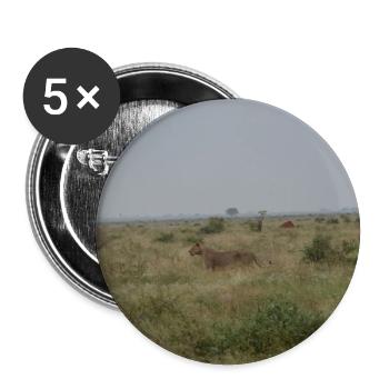 Lion dans la savane au crépuscule - Lot de 5 grands badges (56 mm) - blanc - Devant