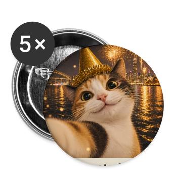Bring On 2027 Glückskatze Selfie Silvester - Buttons groß 56 mm (5er Pack) - Weiß - Vorne
