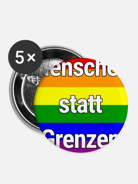 MENSCHEN STATT GRENZEN REGENBOGEN STATEMENT - Buttons groß 56 mm (5er Pack) - Weiß