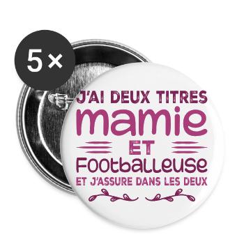 Zwei Titel Oma Fußballer, Großmutter, Fußball - Buttons groß 56 mm (5er Pack) - Weiß - Vorne