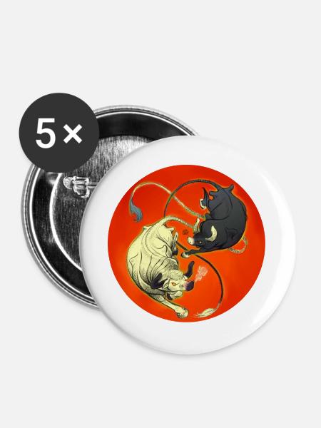 Stierduell im Feuerrad - Buttons groß 56 mm (5er Pack) - Weiß