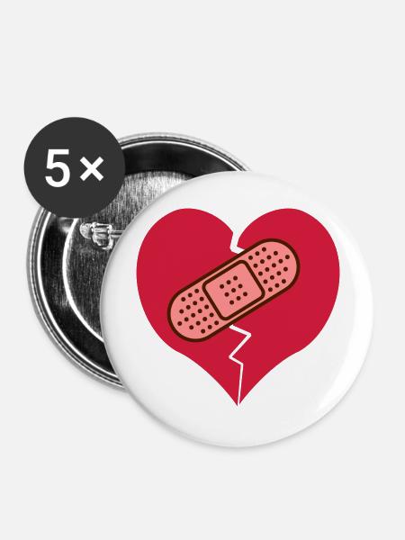 gebrochenes Herz mit Pflaster - Buttons groß 56 mm (5er Pack) - Weiß