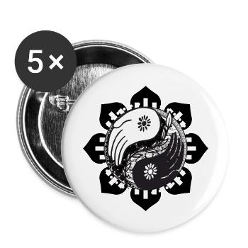 Harmonie in Balance: T-Shirt, Cap und - Buttons groß 56 mm (5er Pack) - Weiß - Vorne