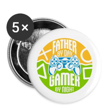 father by day Gamer - Buttons groß 56 mm (5er Pack) - Weiß - Vorne