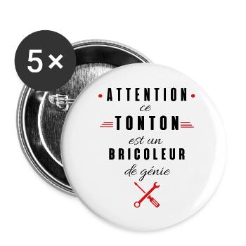 attention ce tonton est un bricoleur de génie - Lot de 5 grands badges (56 mm) - blanc - Devant