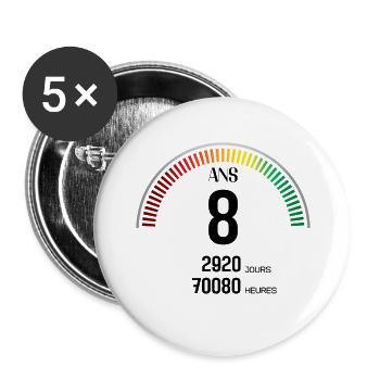 Anniversaire 8 ans Compteur - Lot de 5 grands badges (56 mm) - blanc - Devant
